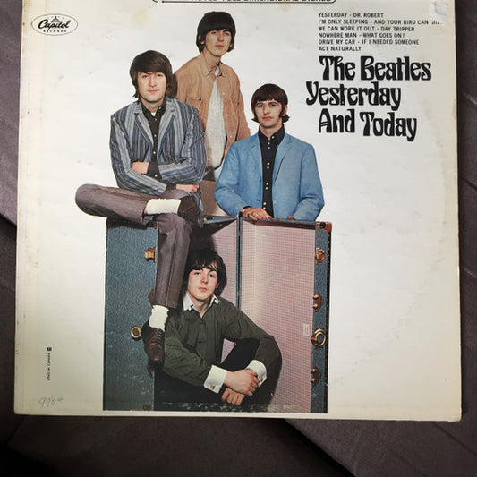 The Beatles - Yesterday And Today LP, Album, Comp, Trunk Cover VG+/VG+